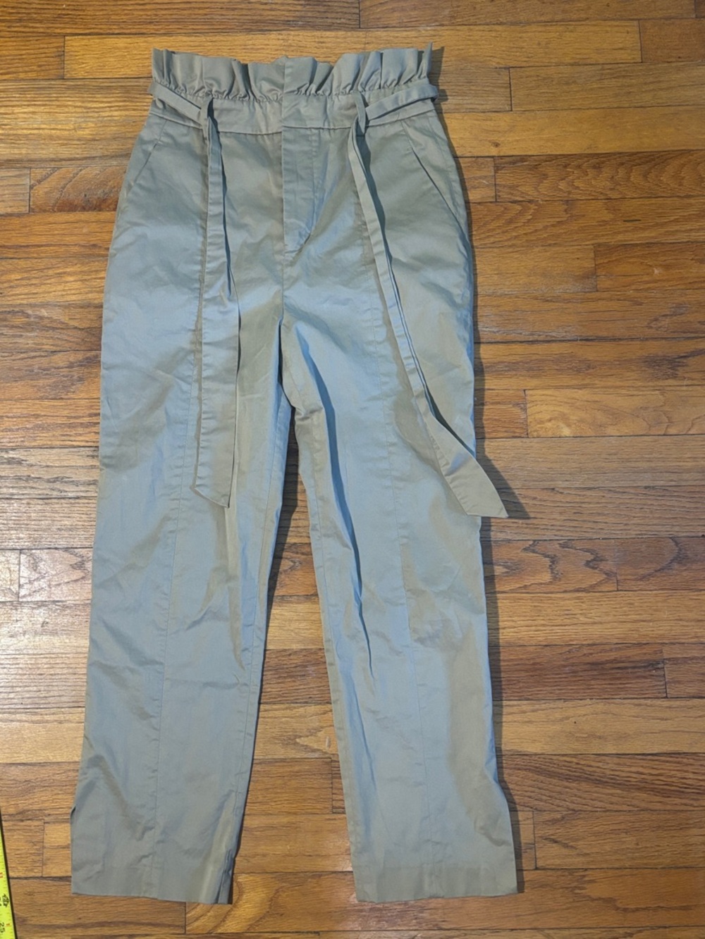 Zara Paperbag Waist tan khaki Cropped Trousers